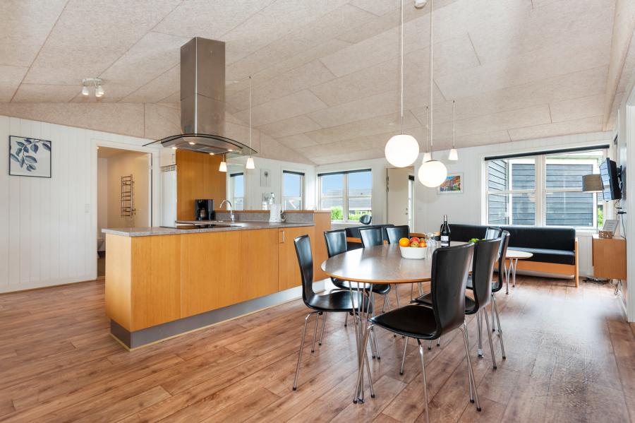 Badeland og poolomr�de p� Landal R�nbjerg n�r Limfjorden